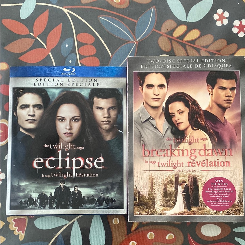 Twilight Saga Eclipse and Breaking Dawn 1 Blu-ray and DVD Set
